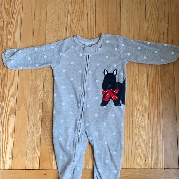 Bundle of 3 Carters Fleece Winter pjs, sz 18 mo - Picture 4 of 6
